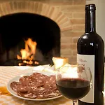مزرعة للإقامة La Vita Verde Podere Biosostenibile مونتيريجيوني